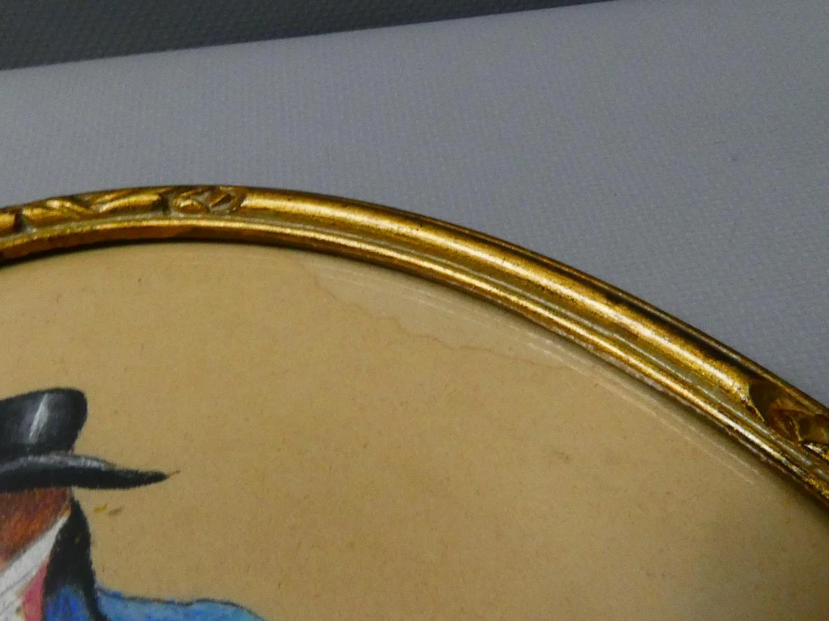 Set van 2 ovale vintage schilderijtjes met historische figuren