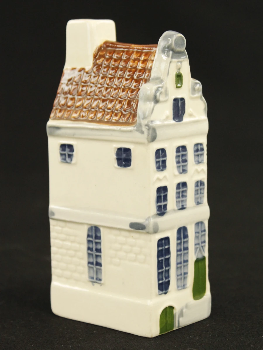 Set van 4 handgeschilderde Delfts blauwe keramische huisjes