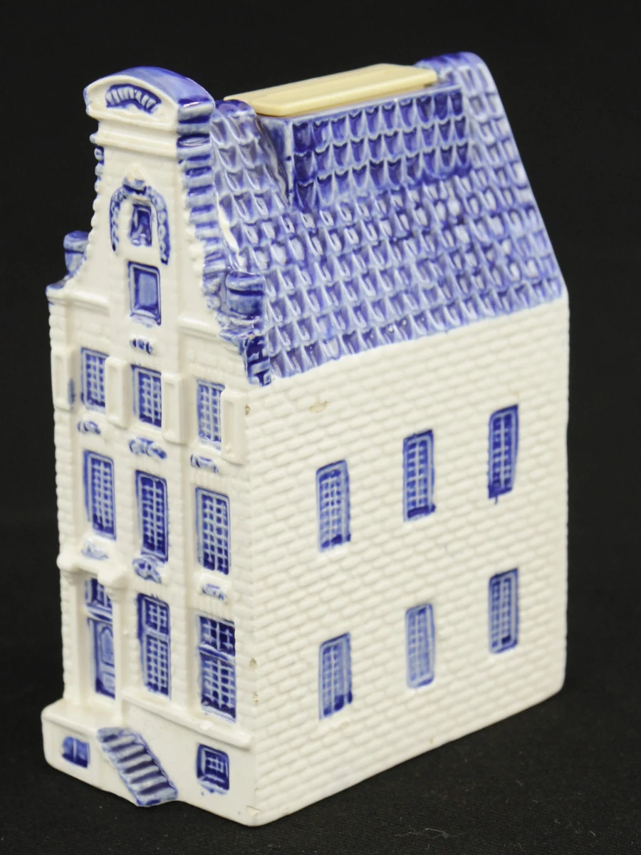 Set van 4 handgeschilderde Delfts blauwe keramische huisjes