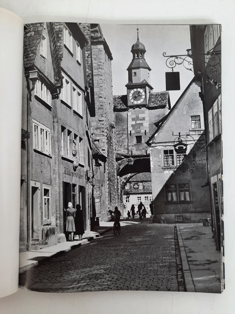 "Rothenburg ob der Tauber" – Paul Swiridoff (1957)