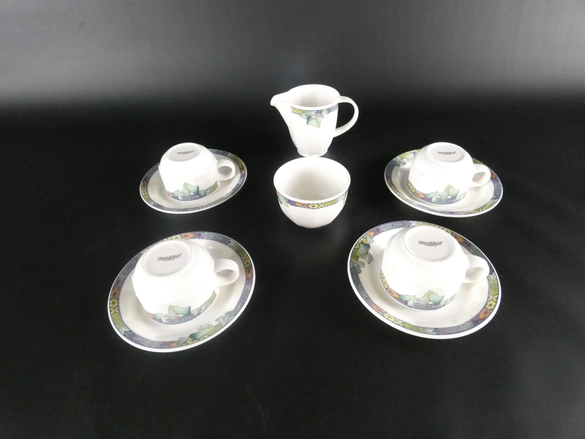 Villeroy & Boch servies set met borden, kopjes en melkkan