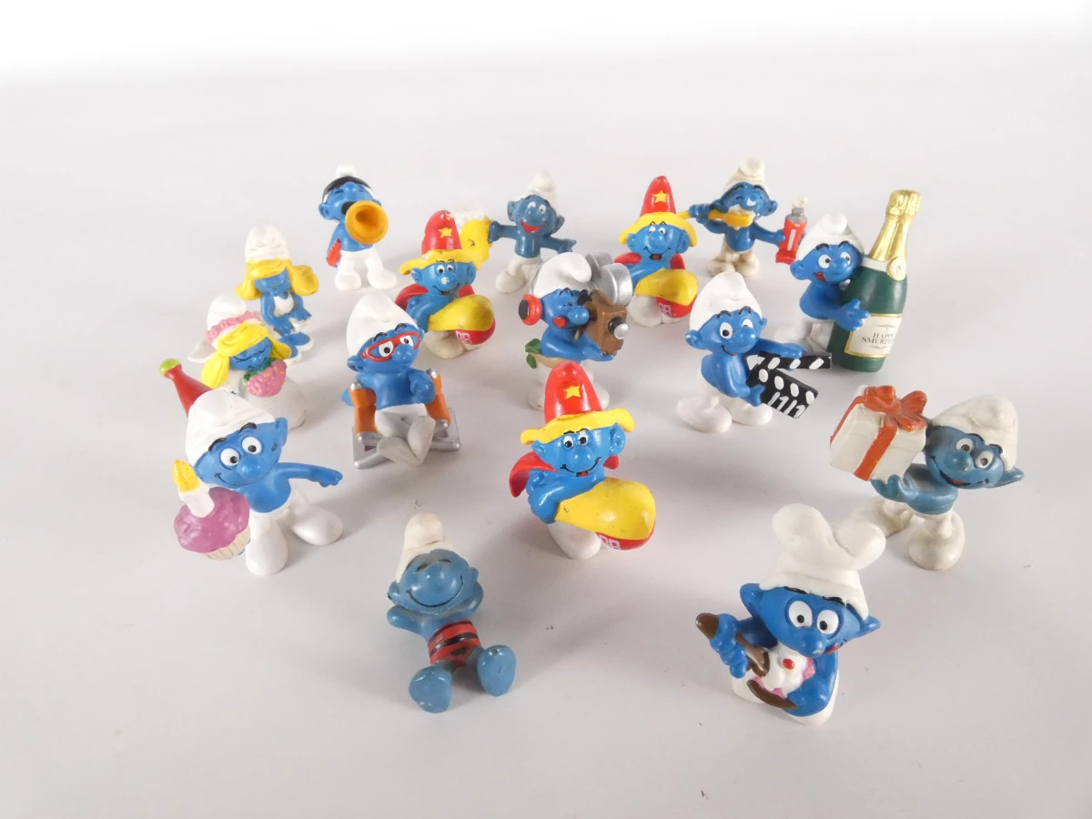 Set van 16 vintage Smurfen beeldjes