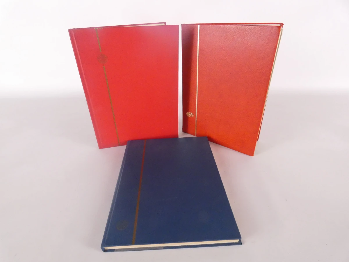 Verzameling postzegels met albums en catalogus