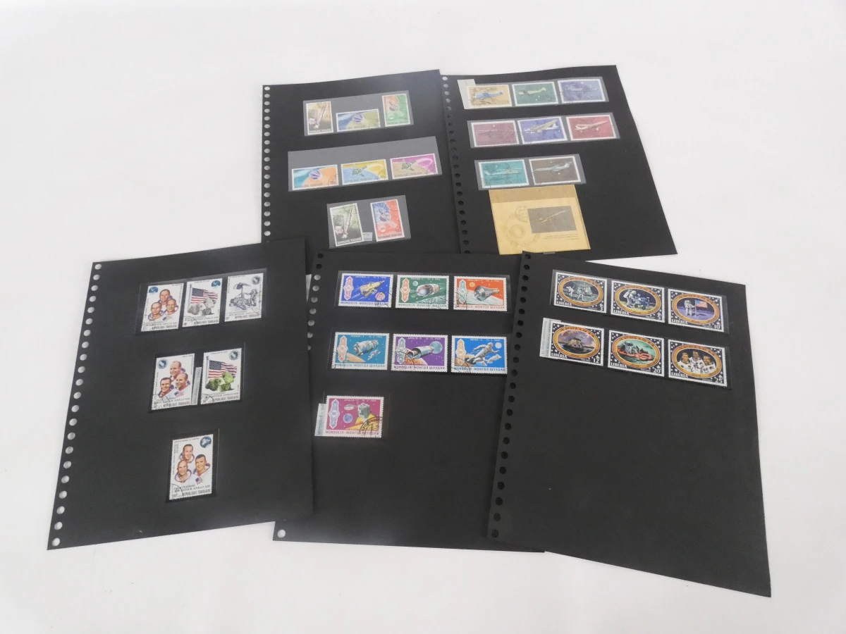 Verzameling postzegels met albums en catalogus