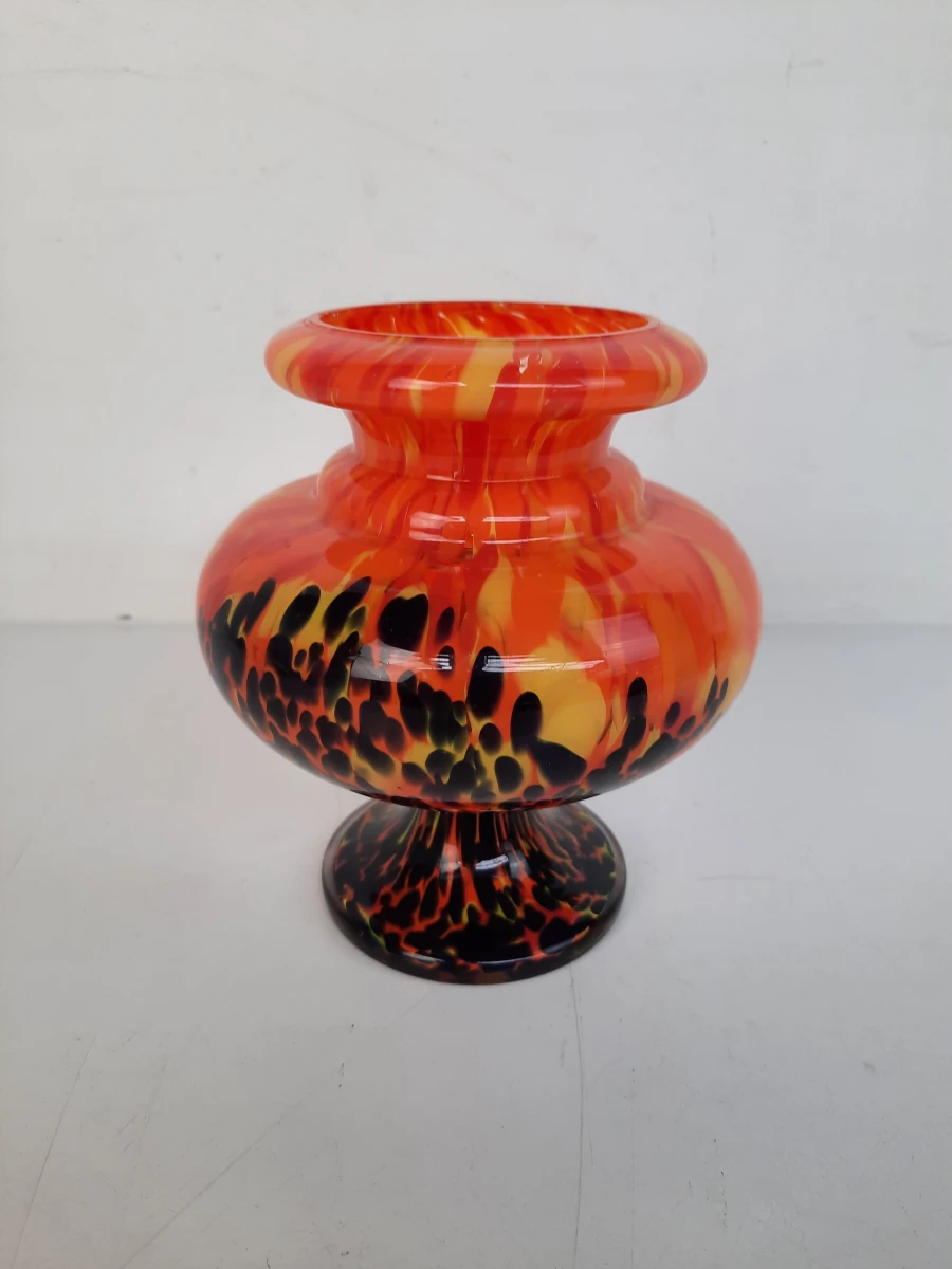 Vintage Mondgeblazen 'Spatter Glass' Vaas – Oranje Vlammenpatroon met Schildpad/Leopard Voet – Jaren '60/'70 Retro Art Glass