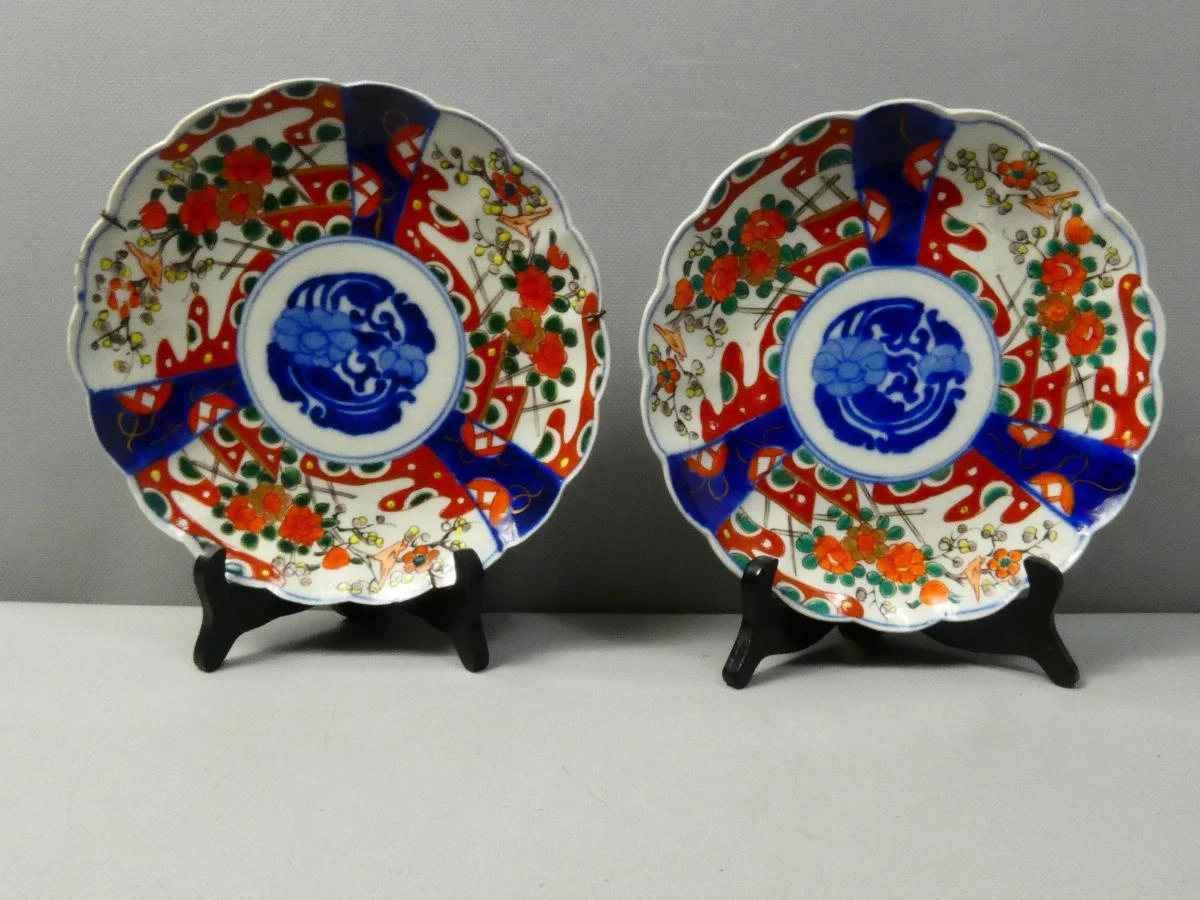 Set van 2 decoratieve antieke Japanse Imari wandborden
