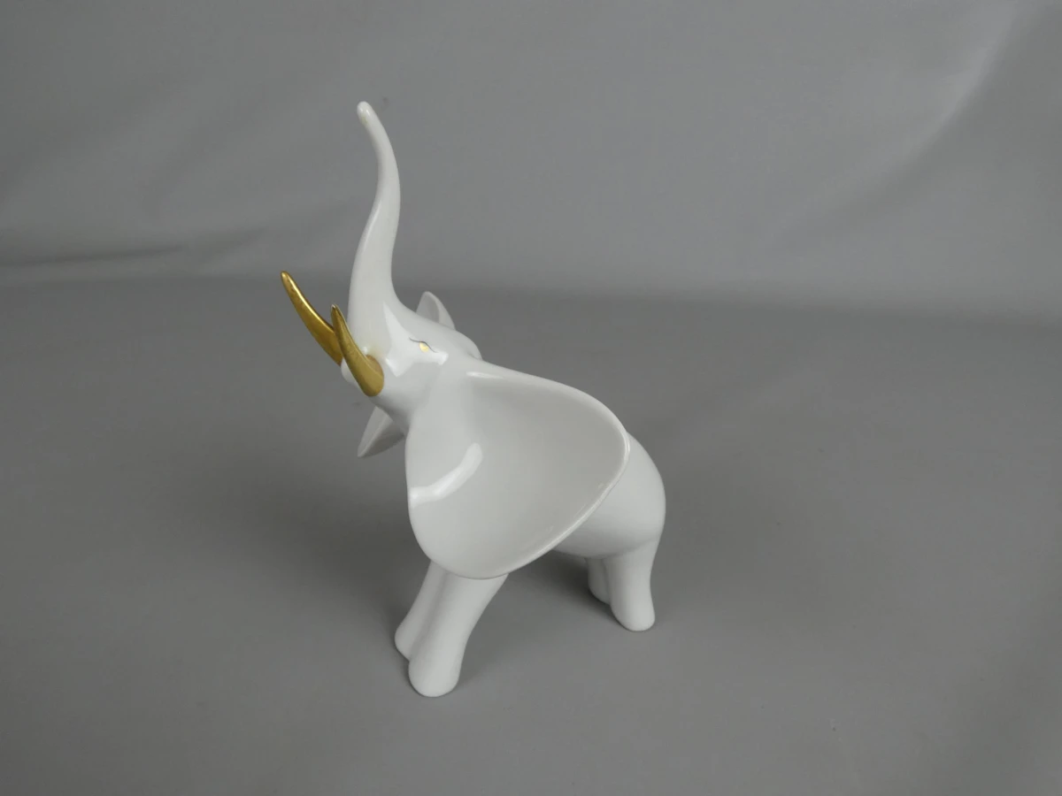 Hollohaza Porseleinen Olifant met Gouden Details