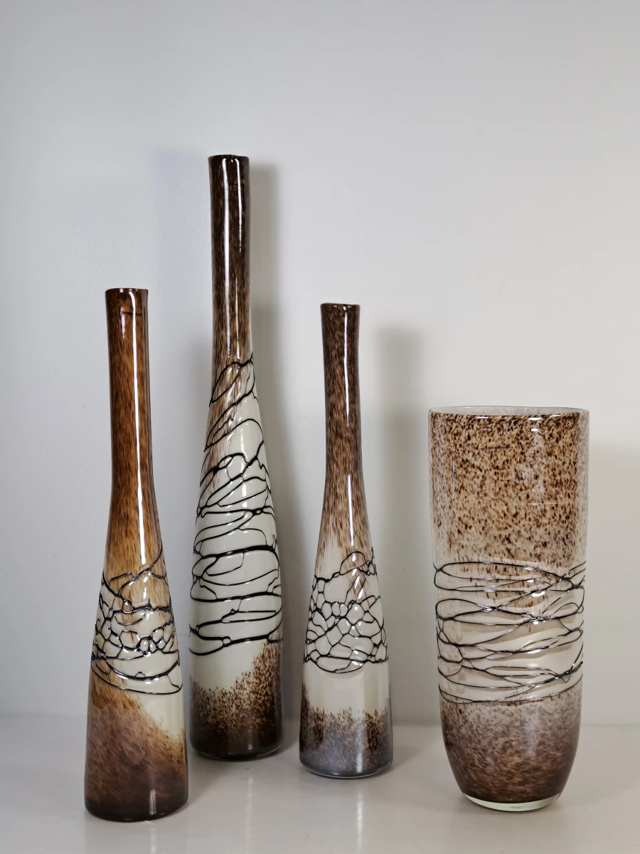 Set van 4 decoratieve mond geblazen vazen met bruin-wit patroon