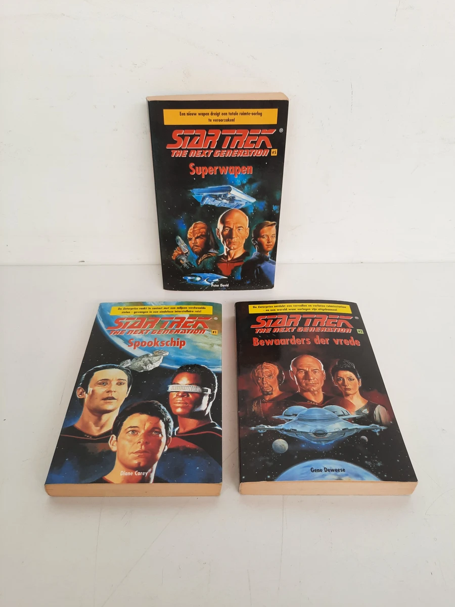 Lot van 3 Star Trek: The Next Generation paperbacks (De Boekerij)