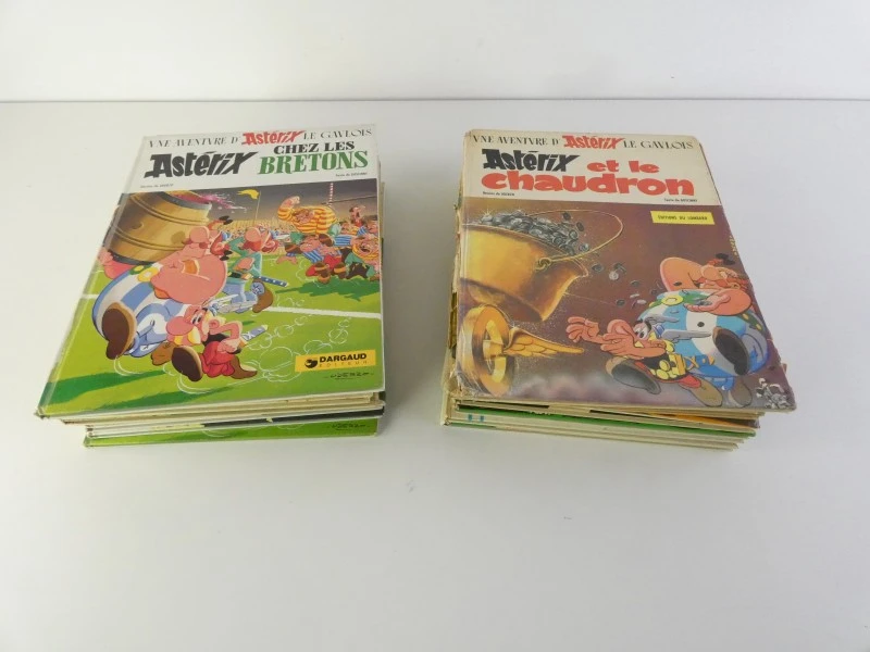Set van 17 Asterix stripboeken in het Frans