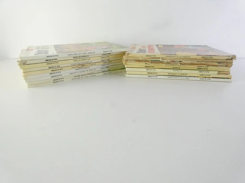 Set van 17 Asterix stripboeken in het Frans