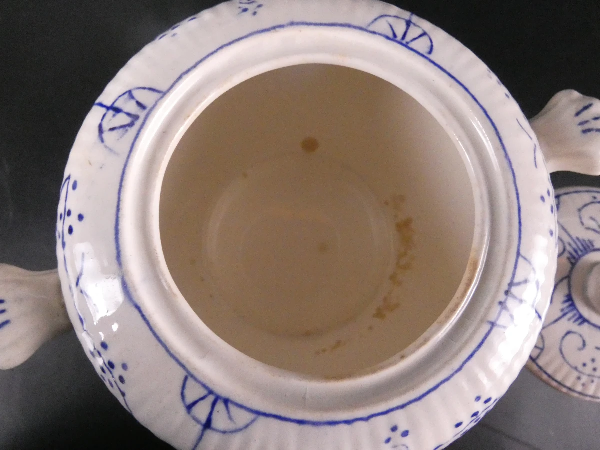 Vintage Boch La Louvière servies met blauw decor(57 stuks)