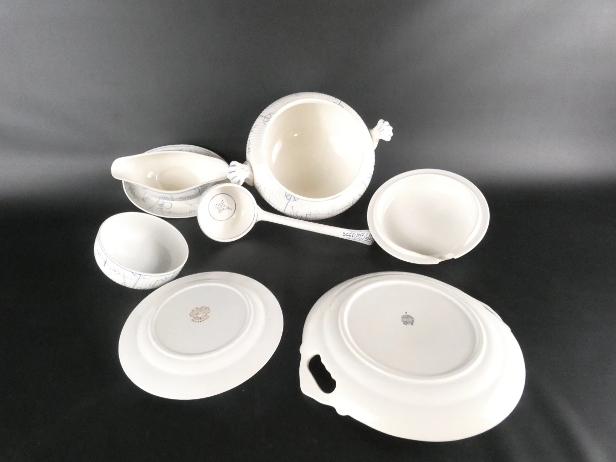 Vintage Boch La Louvière servies met blauw decor(57 stuks)