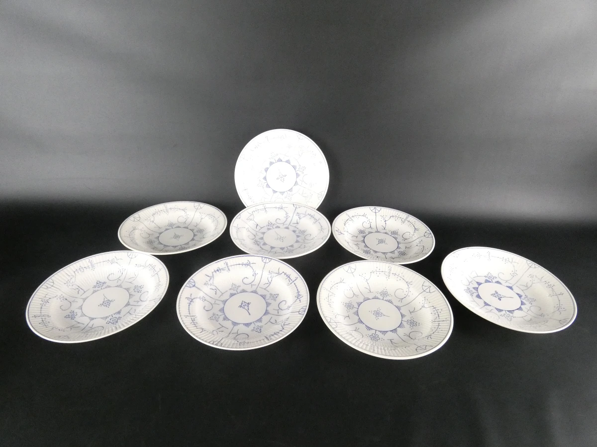 Vintage Boch La Louvière servies met blauw decor(57 stuks)