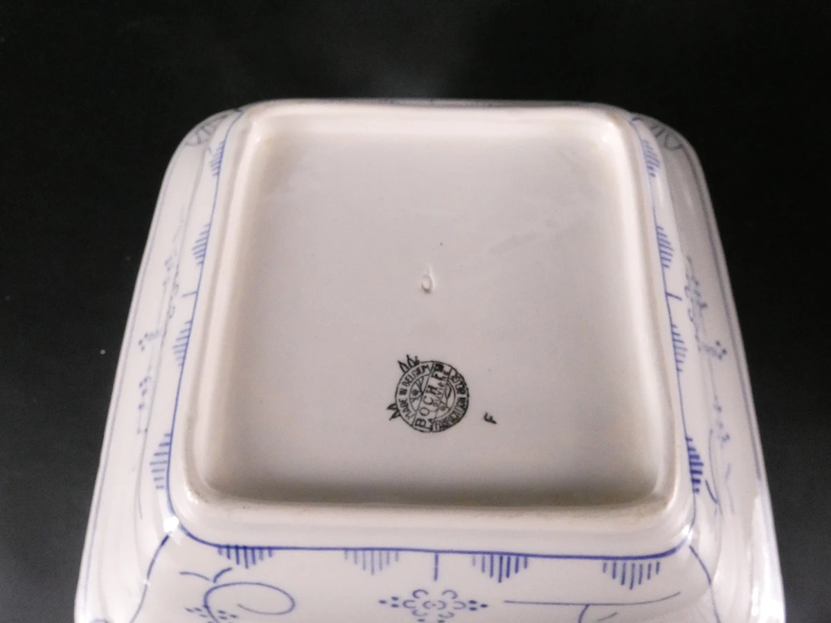Vintage Boch La Louvière servies met blauw decor(57 stuks)