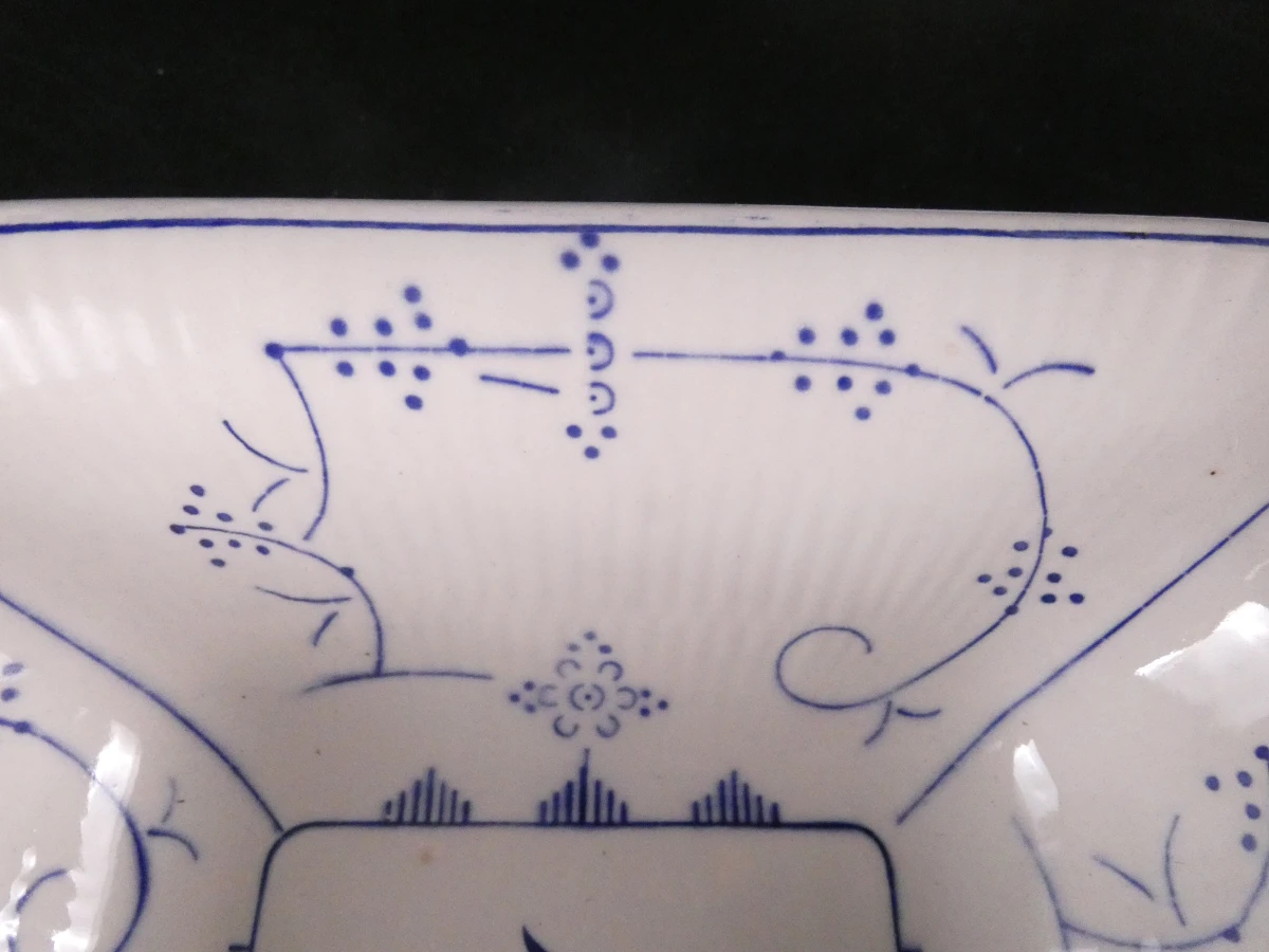 Vintage Boch La Louvière servies met blauw decor(57 stuks)