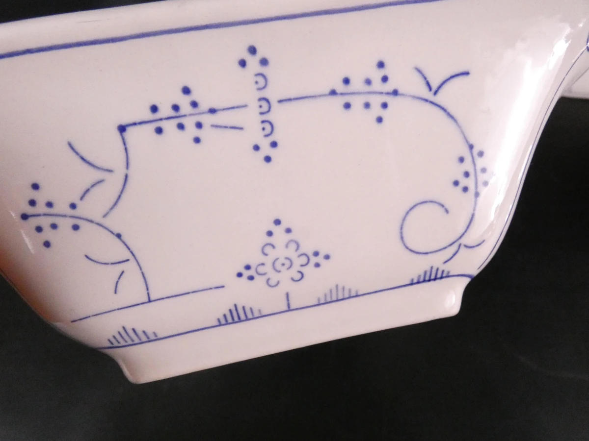 Vintage Boch La Louvière servies met blauw decor(57 stuks)