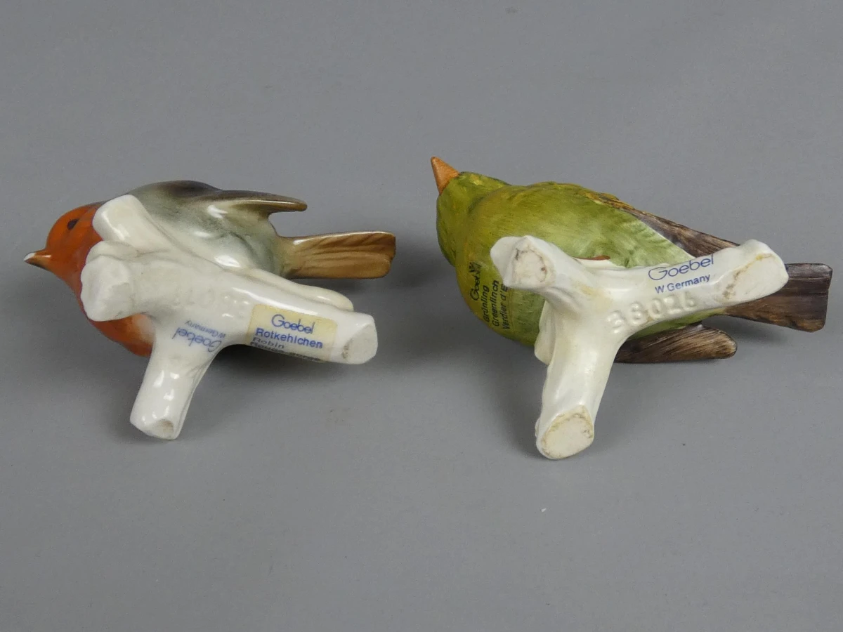 Set van twee Goebel porseleinen vogels