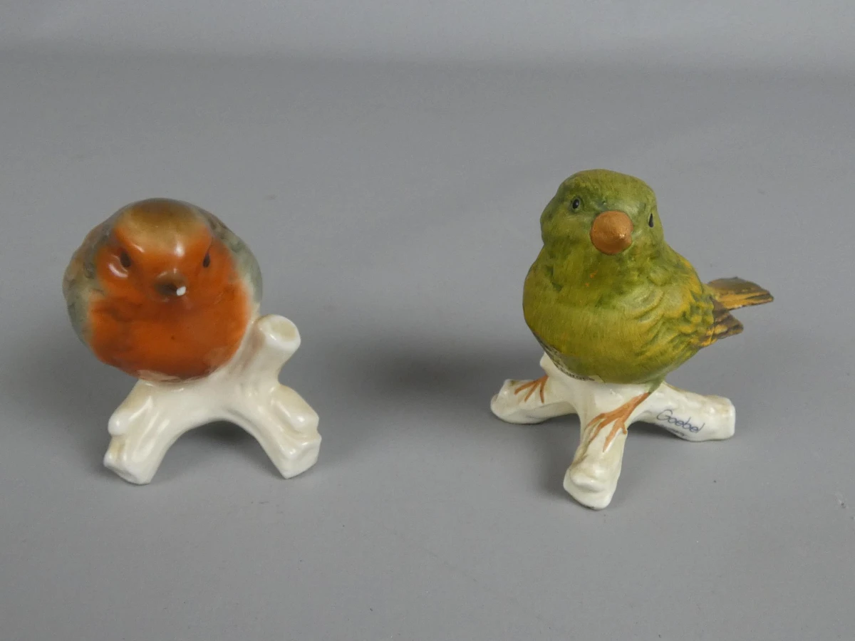 Set van twee Goebel porseleinen vogels