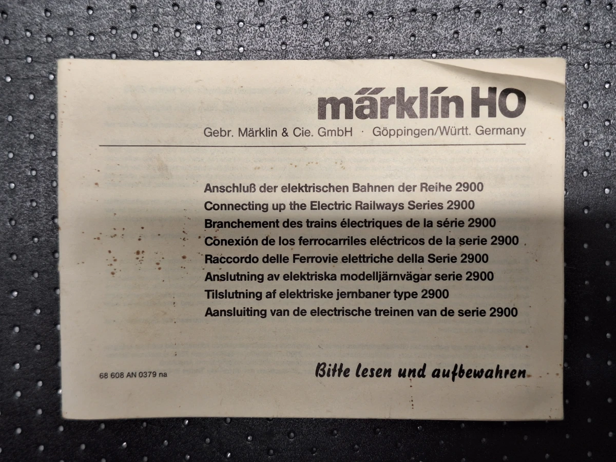 Uitgebreid Märklin H0 modeltreinlot - M-Rails, elektrische wissels, wagons en accessoires