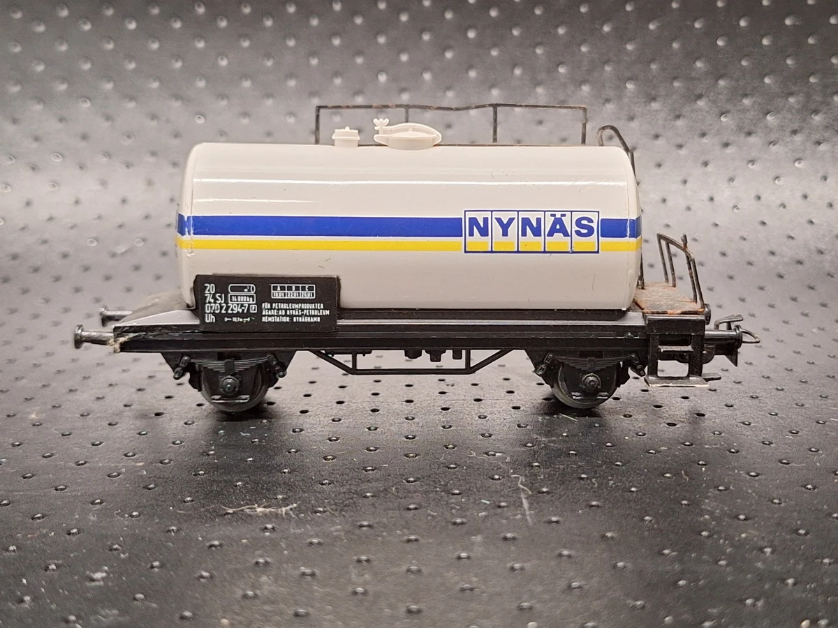 Uitgebreid Märklin H0 modeltreinlot - M-Rails, elektrische wissels, wagons en accessoires