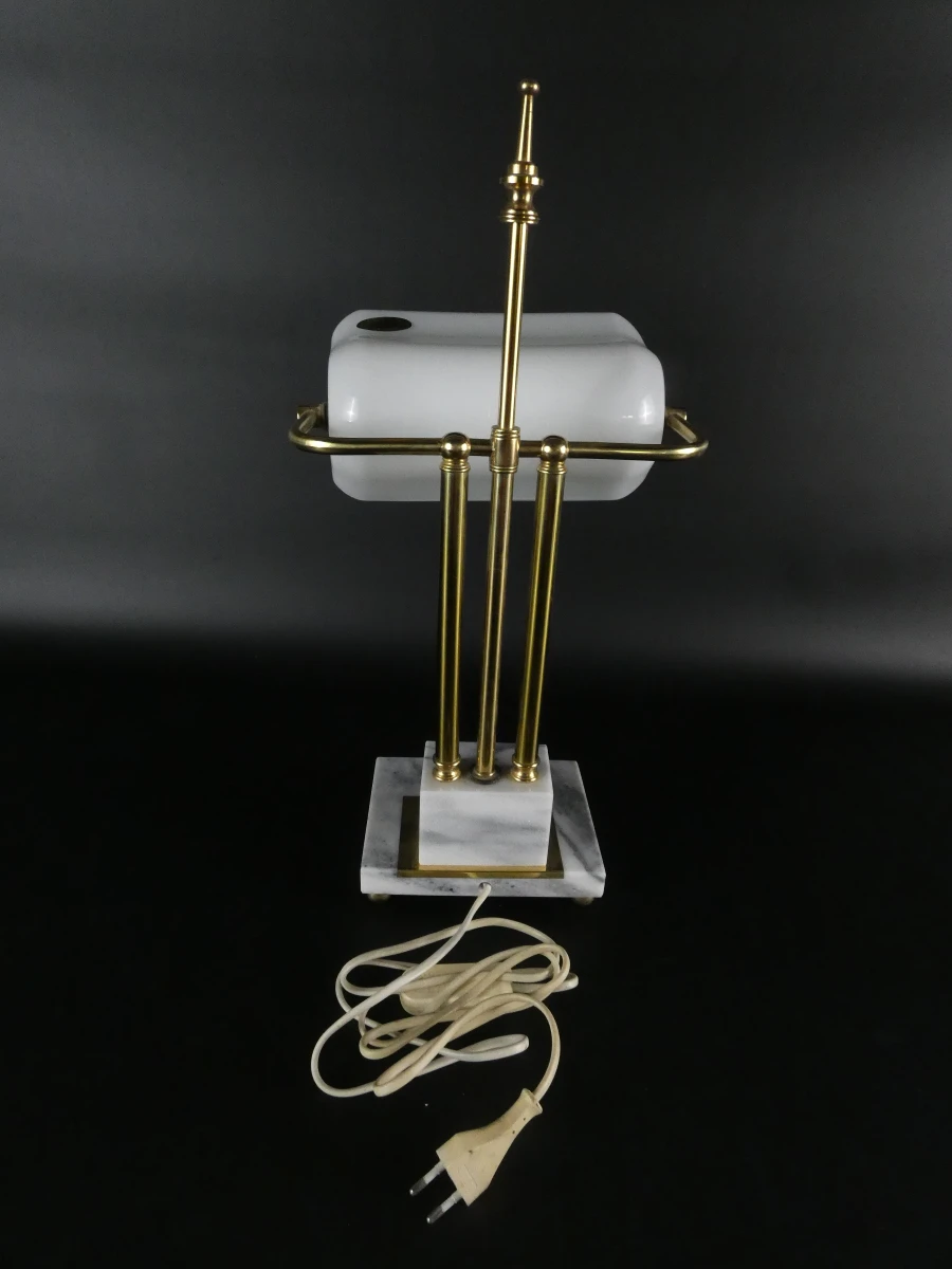 Vintage bureaulamp met marmeren voet en glazen kap