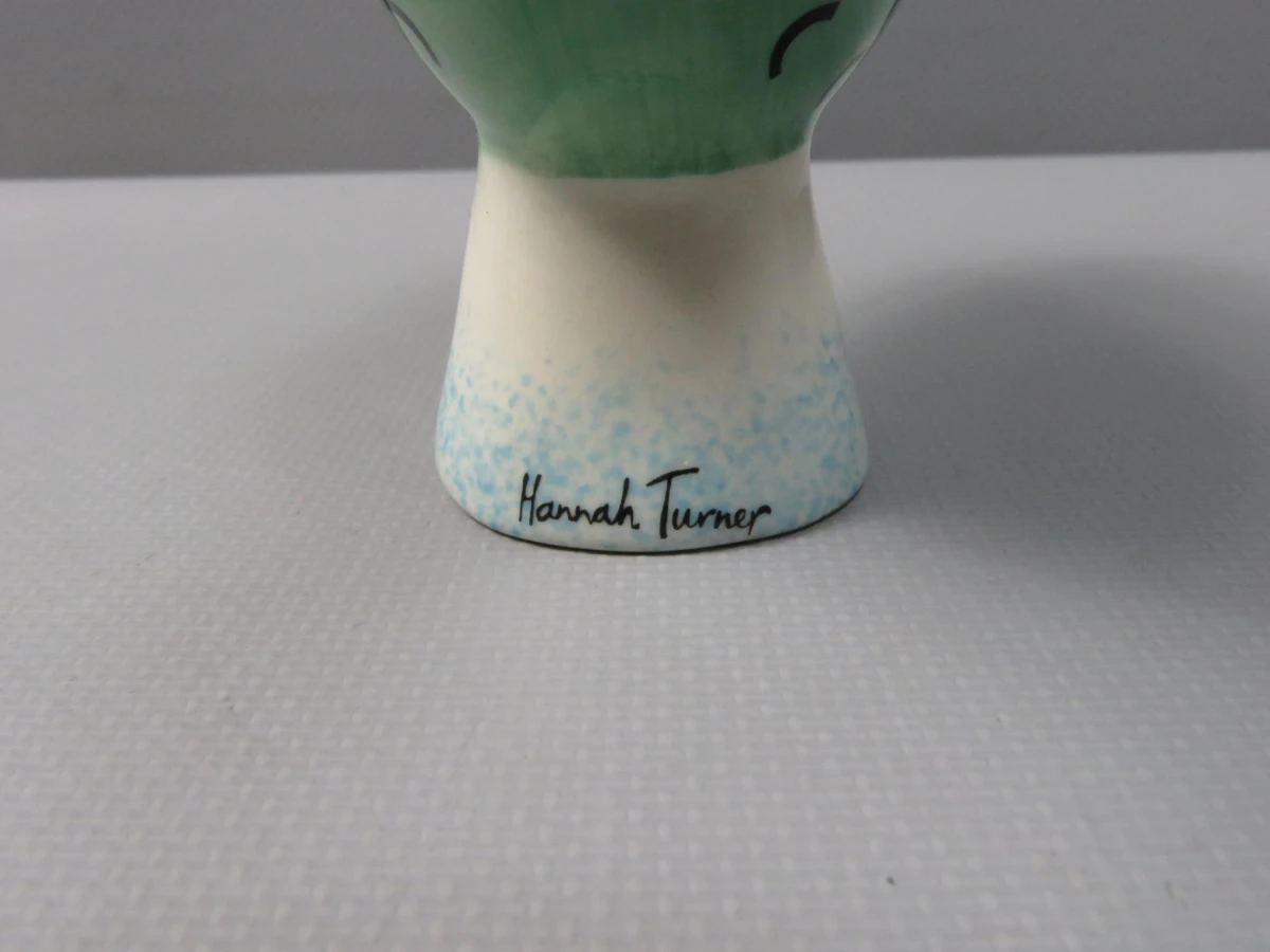 2 eierdoppen Hannah Turner