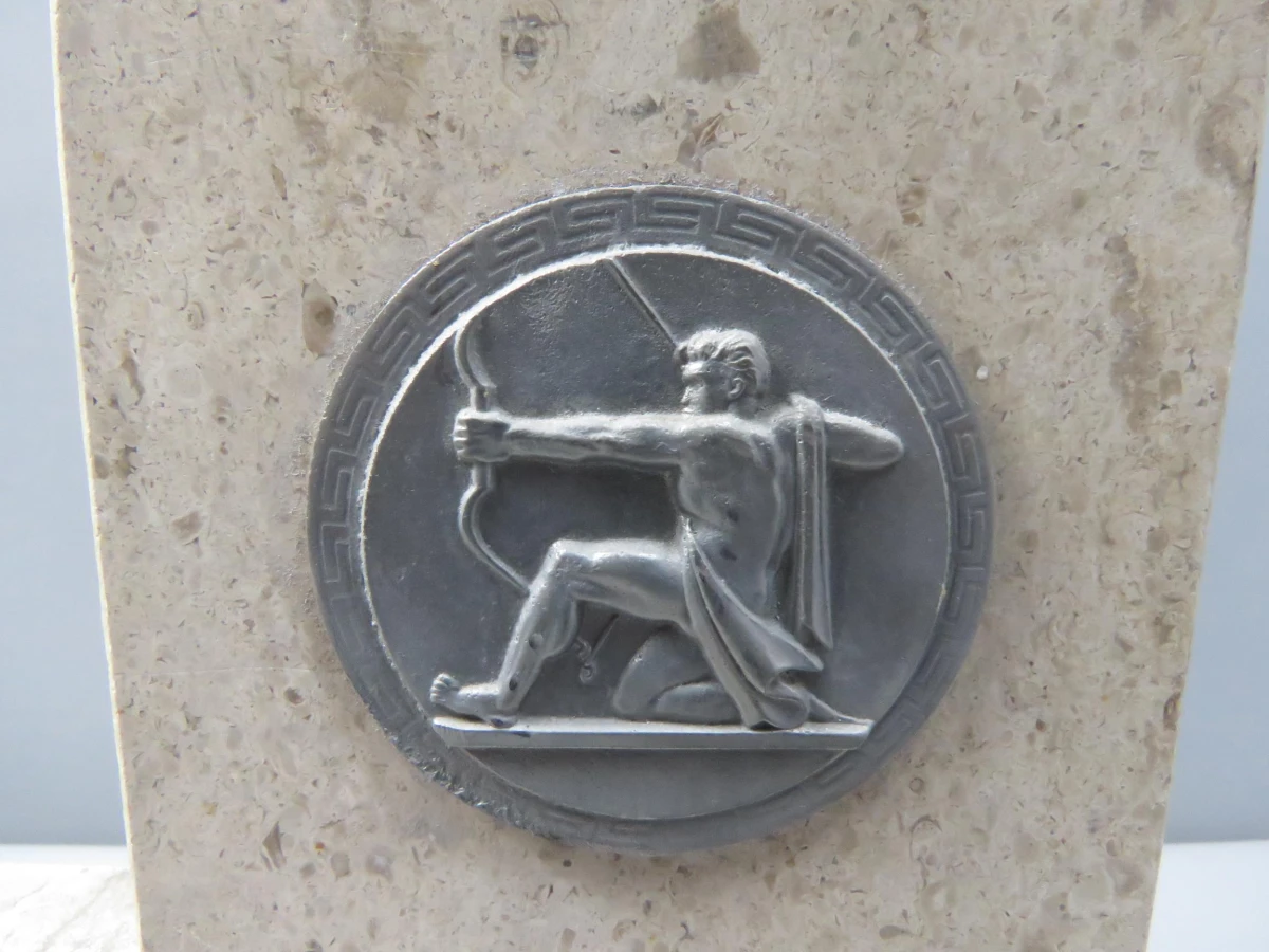 Marmeren trofee