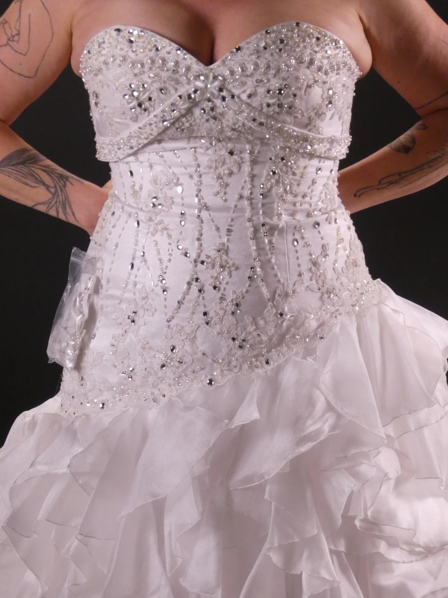 Kelly Star Bruidsjurk (Ball-Gown, Strapless, met Sleep) - nieuwstaat