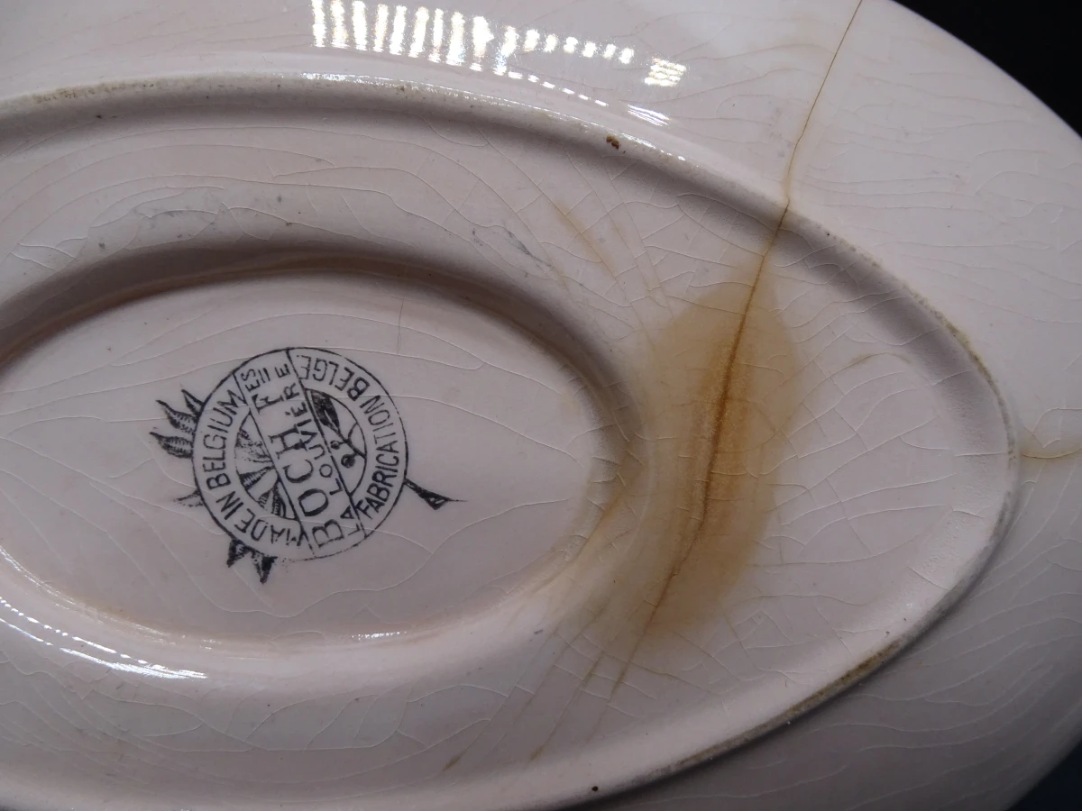B & F vis servies