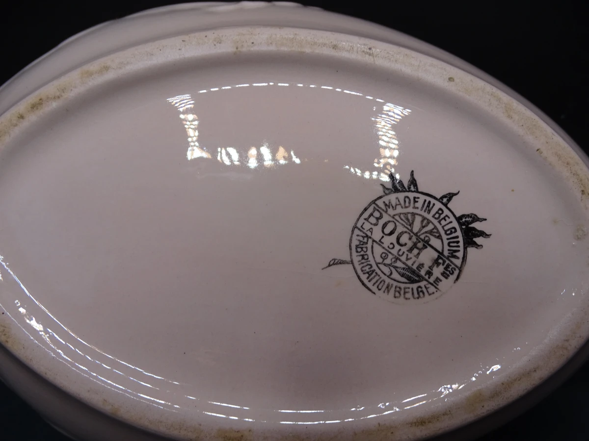 B & F vis servies