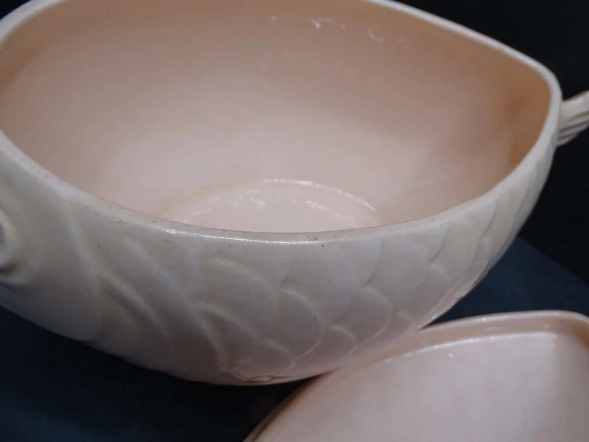 B & F vis servies