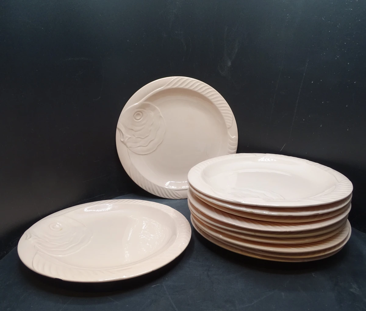 B & F vis servies