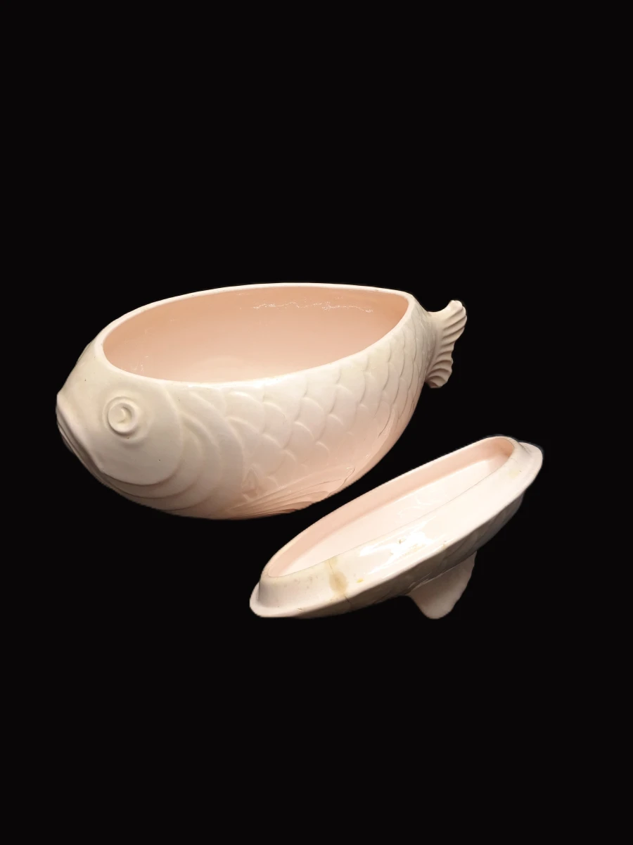 B & F vis servies