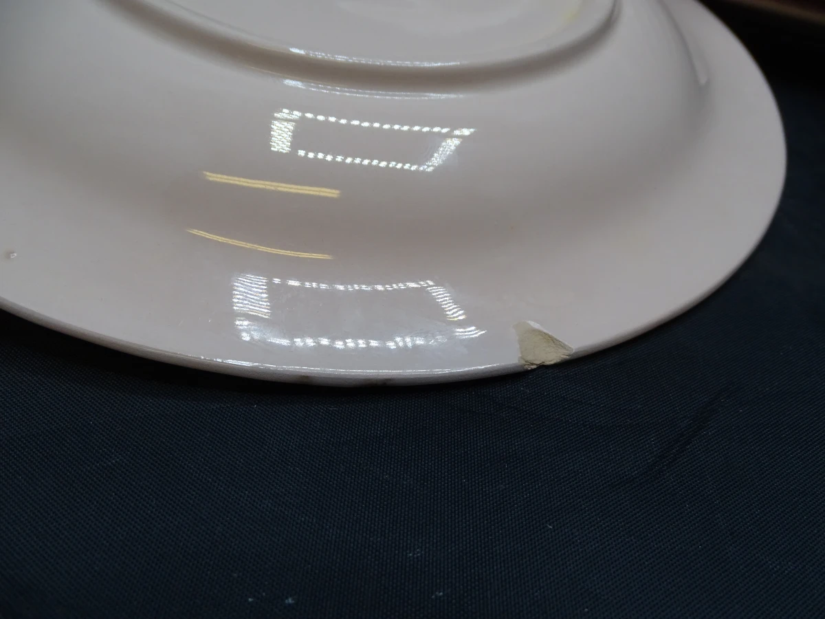 B & F vis servies