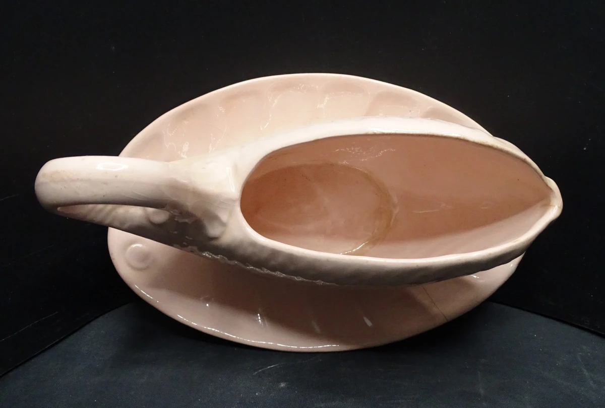 B & F vis servies