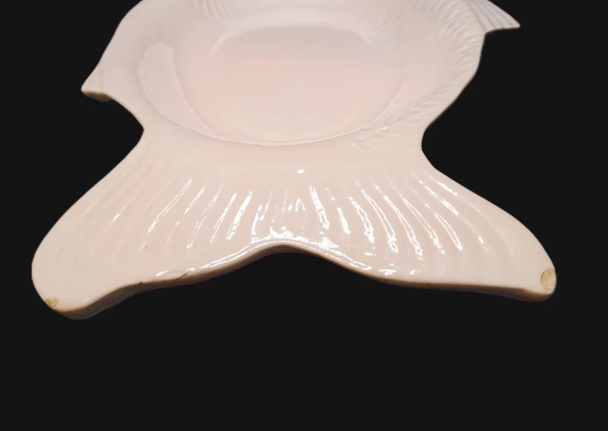 B & F vis servies