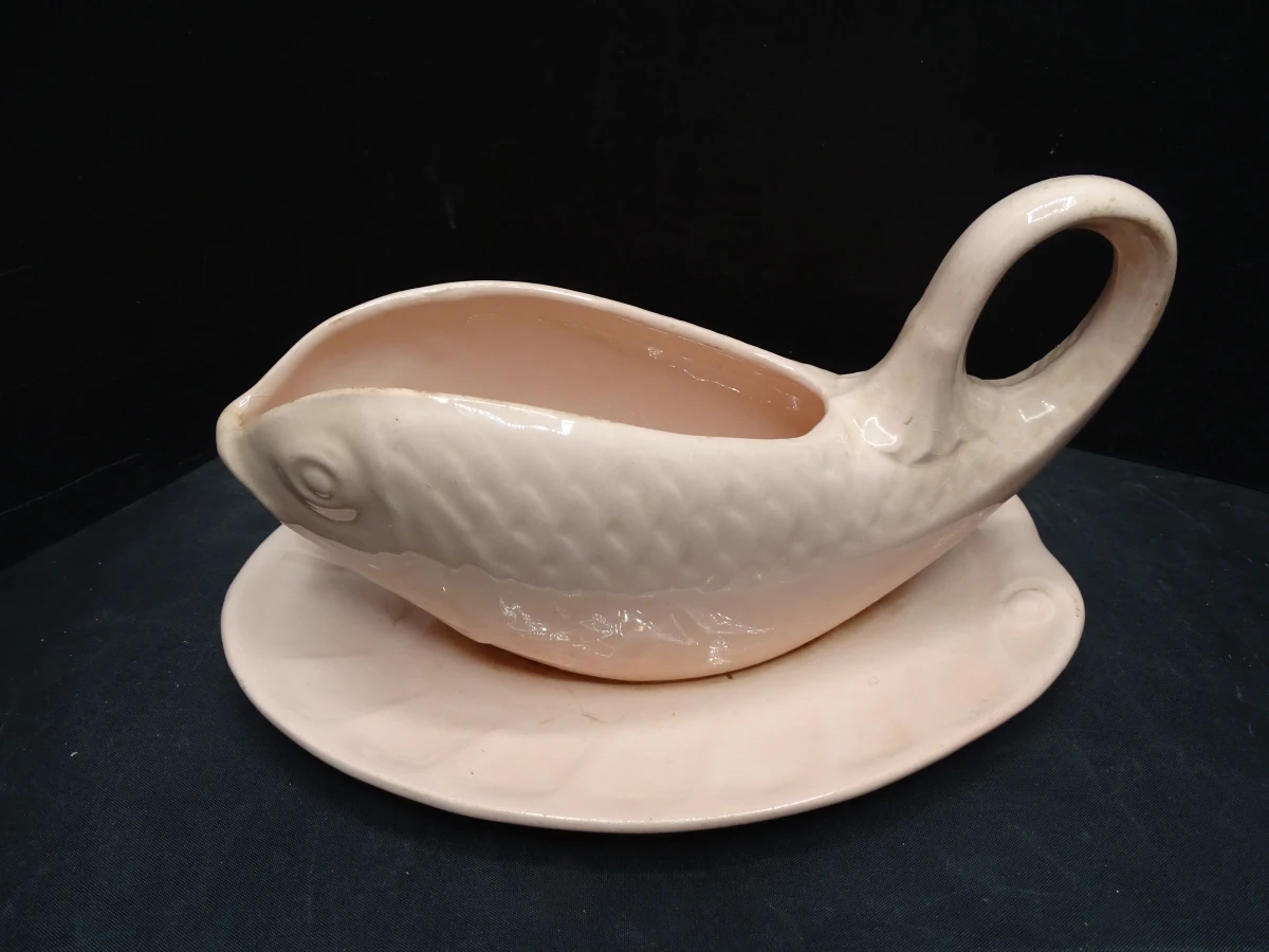 B & F vis servies