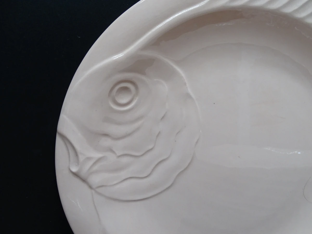 B & F vis servies