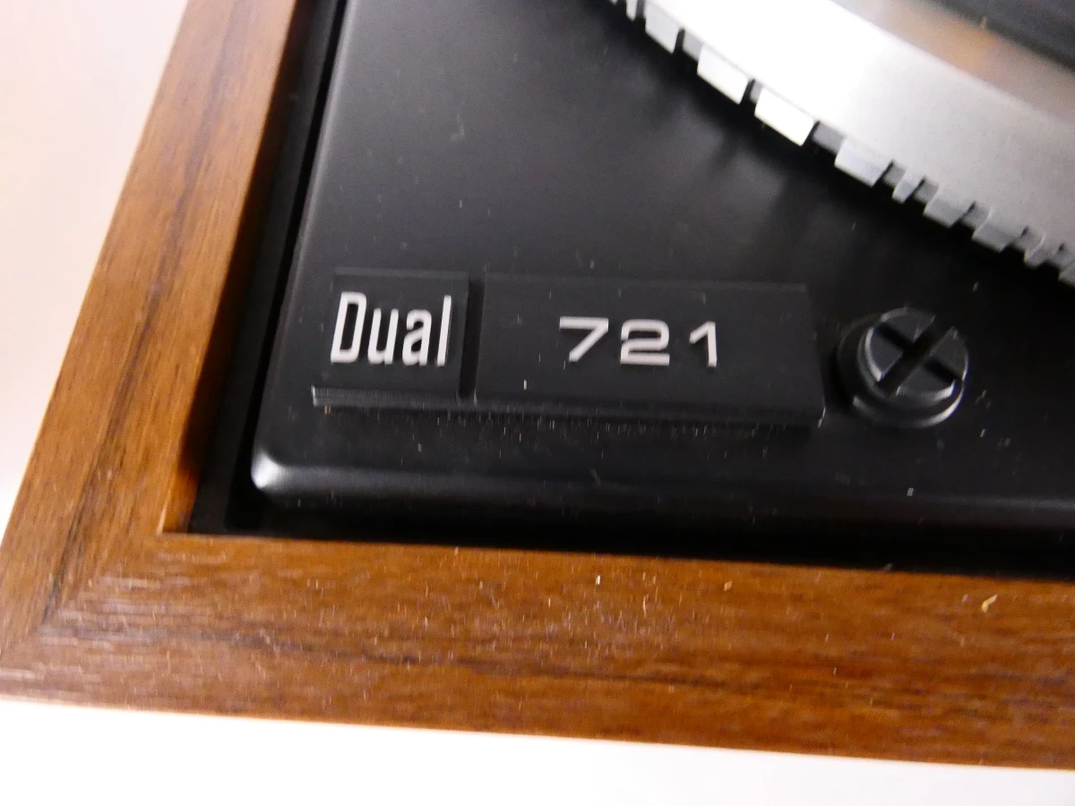 Dual CS 721 platenspeler