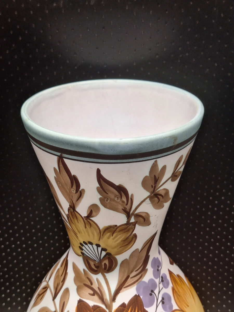 Sfeervolle vintage Plateelvaas – Plateel Gouda Holland handbeschilderd keramiek