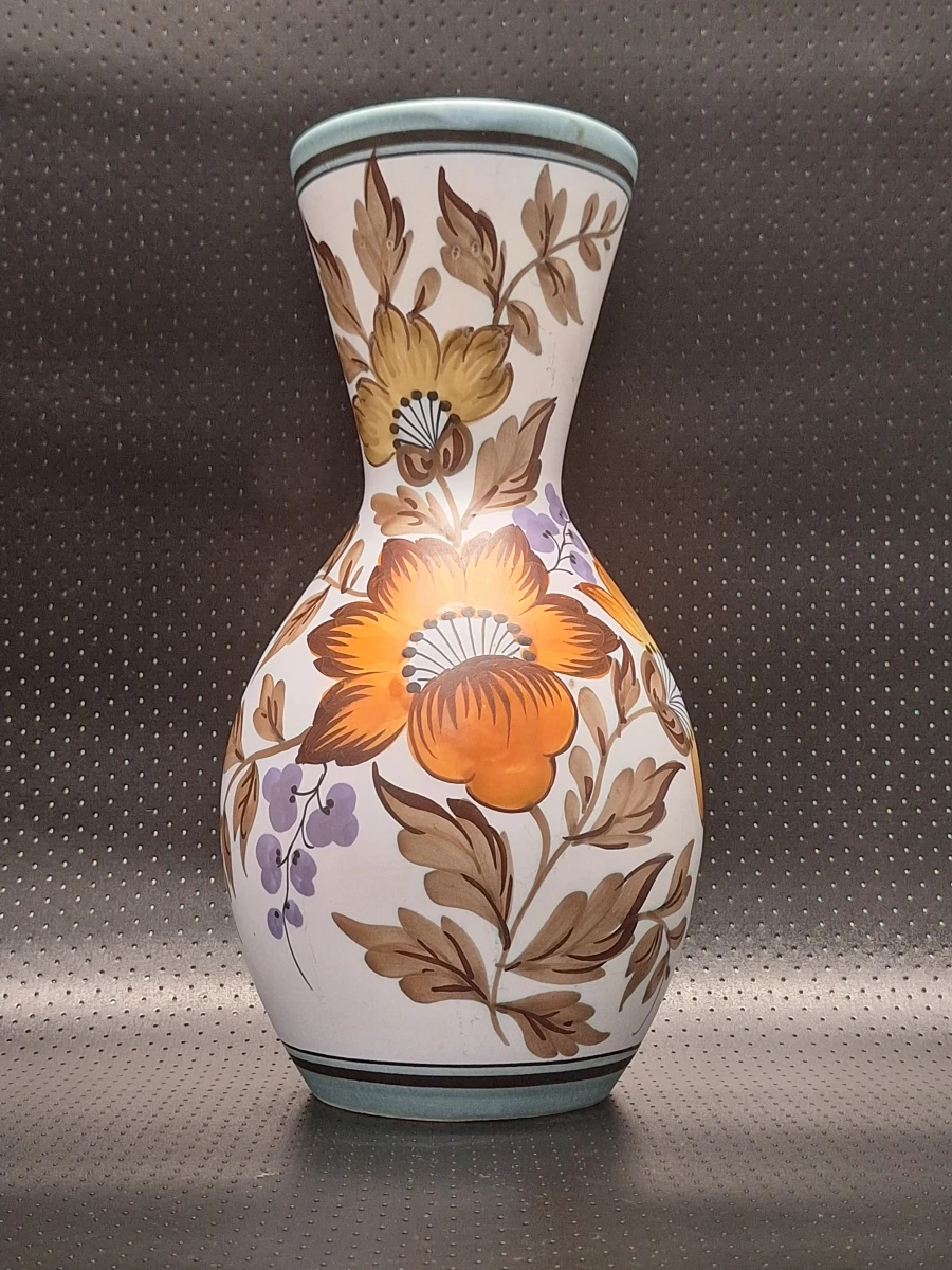 Sfeervolle vintage Plateelvaas – Plateel Gouda Holland handbeschilderd keramiek