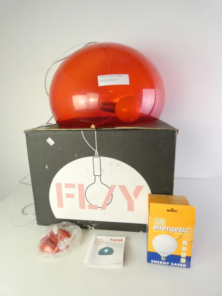 Oranje hanglamp Kartell Fly design Fermuccio Laviani