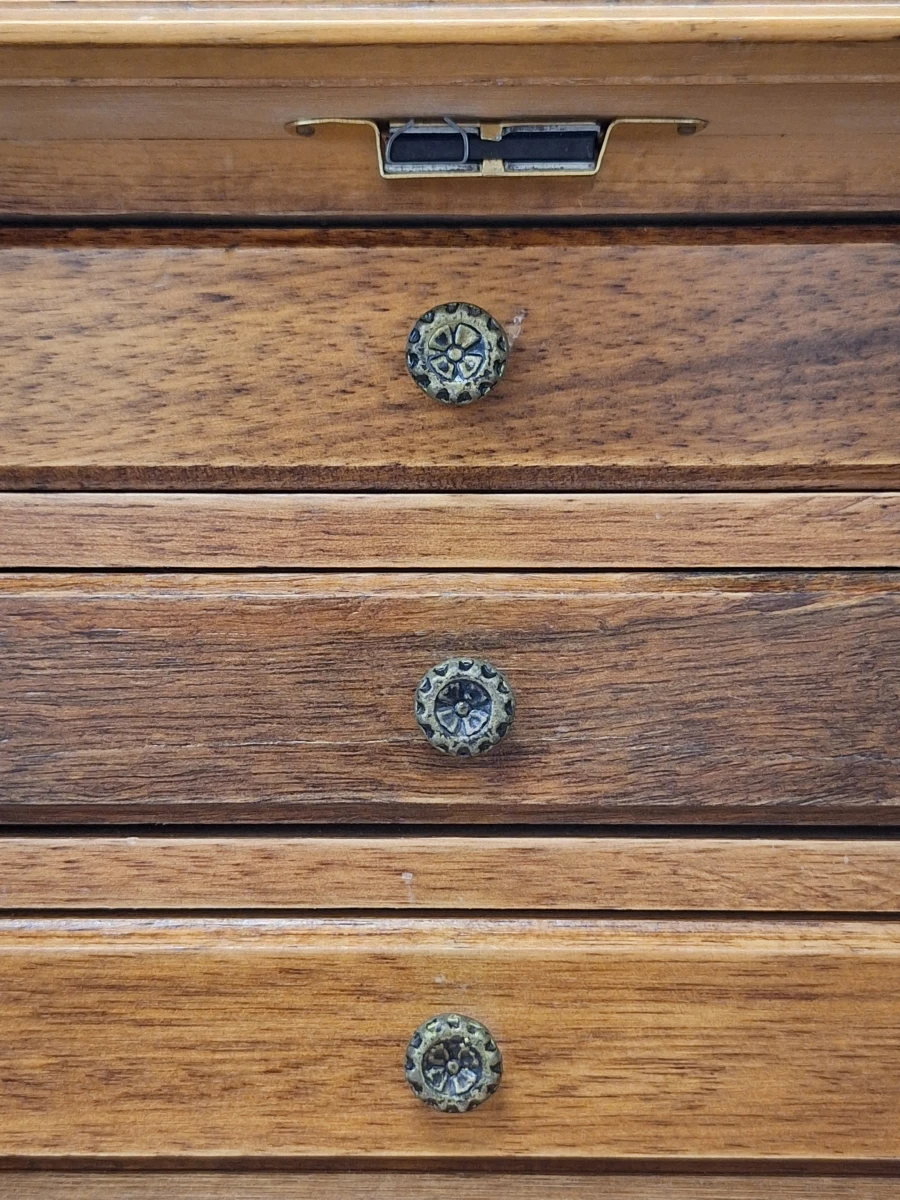 Charmant vintage sieradenkastje in secretaresse-stijl – Praktisch en decoratief