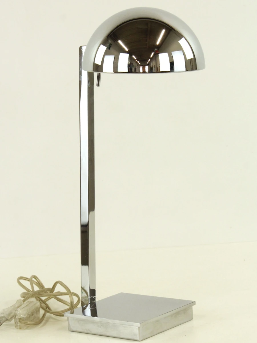 Lumen Center Italia Memory Studio tafellamp - ontwerp van VillaTosca naar Jacques Adnet