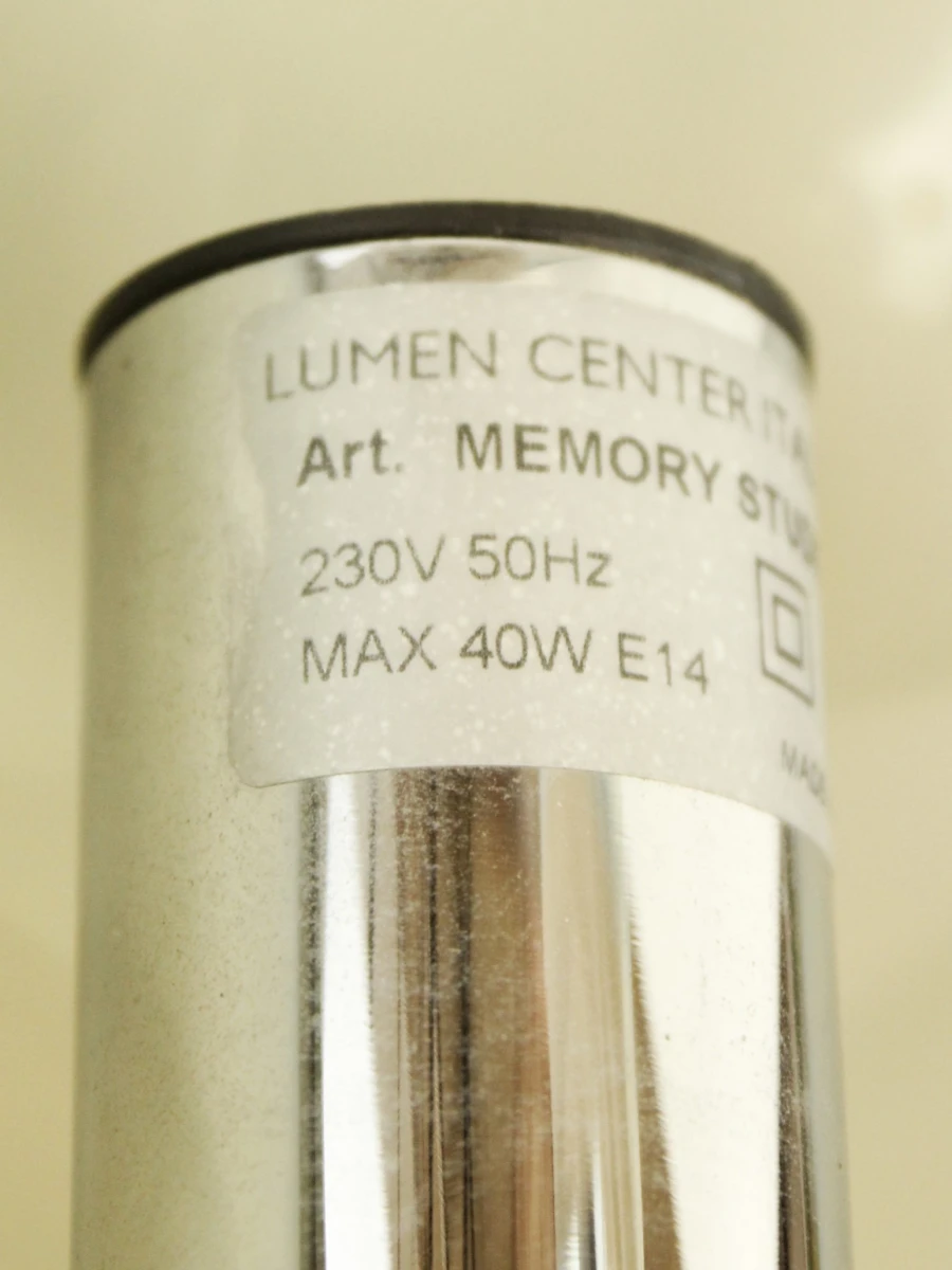 Lumen Center Italia Memory Studio tafellamp - ontwerp van VillaTosca naar Jacques Adnet