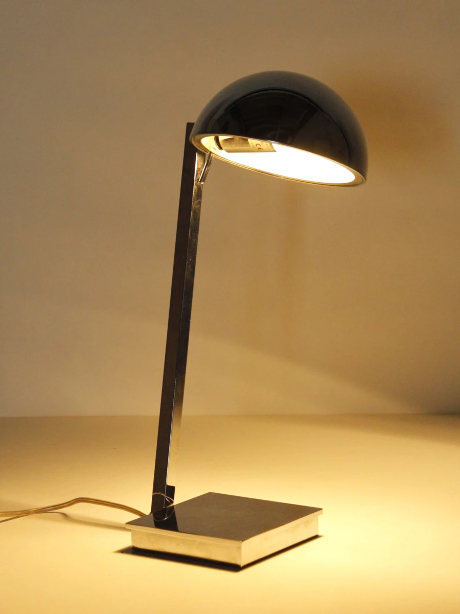 Lumen Center Italia Memory Studio tafellamp - ontwerp van VillaTosca naar Jacques Adnet