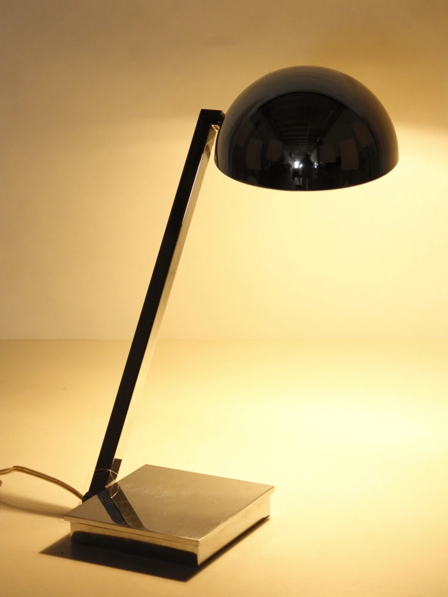 Lumen Center Italia Memory Studio tafellamp - ontwerp van VillaTosca naar Jacques Adnet