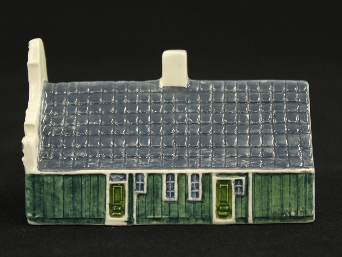 4 Royal Goedewaagen Nederlandse keramische miniatuurhuisjes