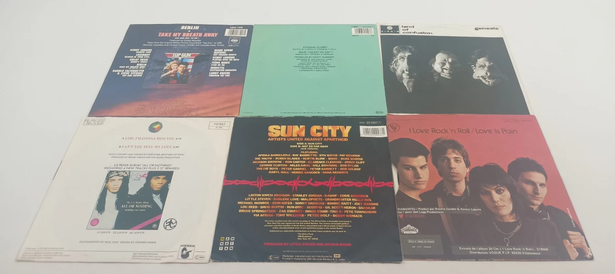 Lot van 27 vinylsingles – Jaren 80